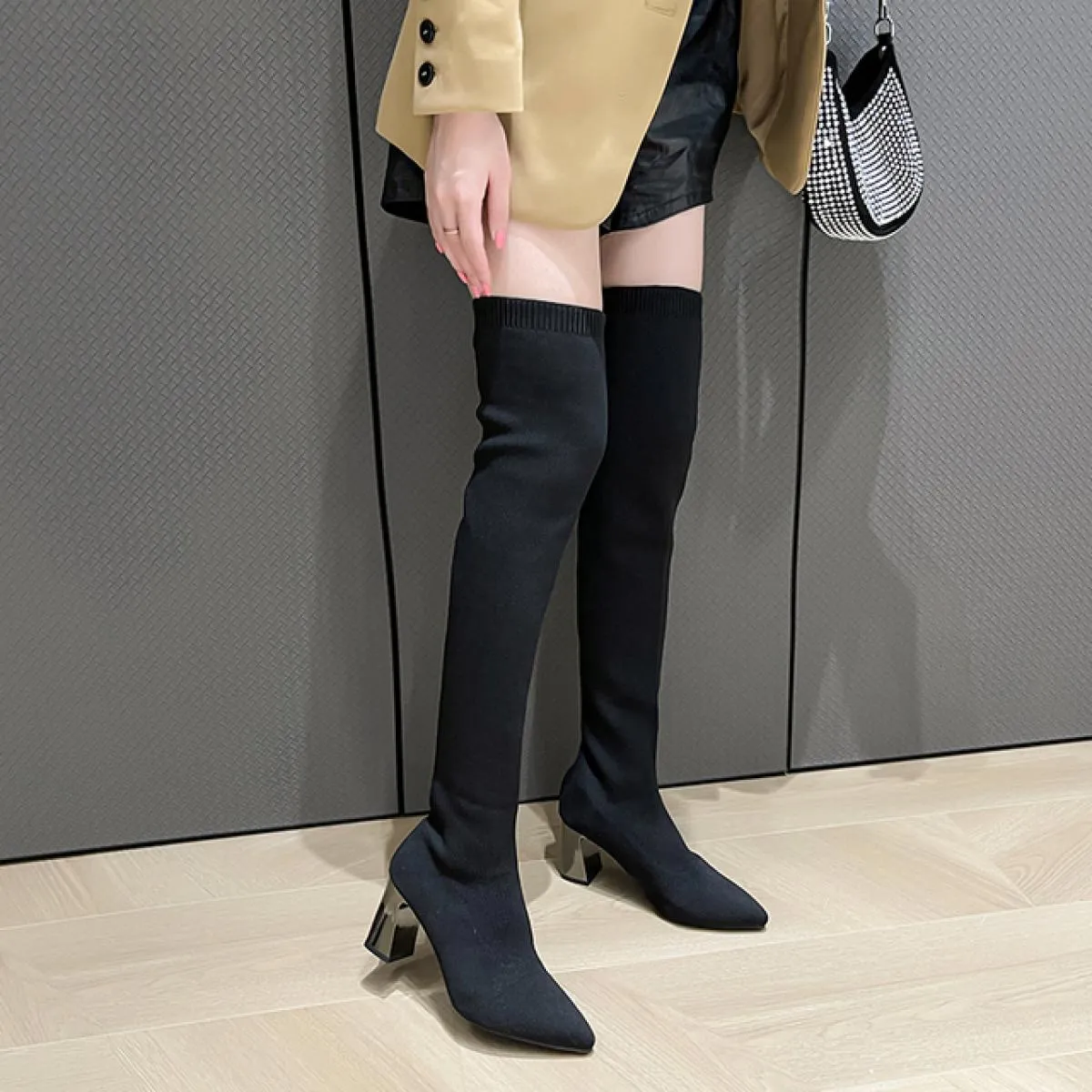 Stivali da moto da tennis in maglia da donna stivali sopra il ginocchio scarpe con tacco medio 2023 inverno nuova tendenza pompe